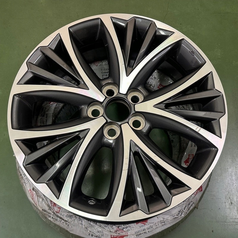 1x Alufelge 17 Zoll 6.5" 5x100 50ET Glanz Graphit PW457-0D005 Mg Yaris Rim Wheel FEL4163324190ea