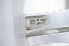 Load image into Gallery viewer, 1x Alufelge 19 Zoll 8.0" 5x112 45ET Silber KBA51036 Rover Rim Wheel FEL7983378999cw