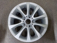Load image into Gallery viewer, 1x Alufelge 19 Zoll 9.0" 5x120 6768854 BMW F11 F06 F10 F12 F13 Rim Wheel FEL7176770366bx