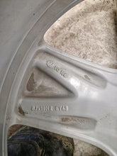 Load image into Gallery viewer, 1x Alufelge 19 Zoll 8.0" 5x120 43ET 2H0071499 VW Amarok Transporter Rim Wheel FEL4976931845ea