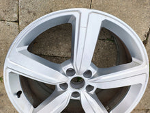 Load image into Gallery viewer, 1x Alufelge 20 Zoll 9.0" 5x112 38ET 4KE601025S Audi Rim Wheel FEL2219546640nt