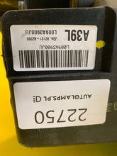 Laden Sie das Bild in den Galerie-Viewer, Frontscheinwerfer Kia Ceed 92101-A2390 Xenon Links Scheinwerfer Headlight