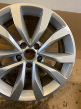 Load image into Gallery viewer, 1x Alufelge 17 Zoll 6.5&quot; 5x112 5C0601025F VW Beetle Rim Wheel