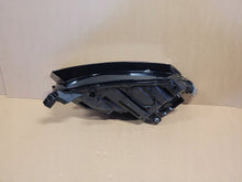 Laden Sie das Bild in den Galerie-Viewer, Frontscheinwerfer Skoda Octavia 5E4941015A LED Links Scheinwerfer Headlight SCH3430692195ds