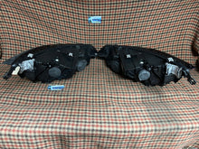 Load image into Gallery viewer, Frontscheinwerfer VW Golf Ein Stück (Rechts oder Links) Scheinwerfer Headlight SCH2063311403us