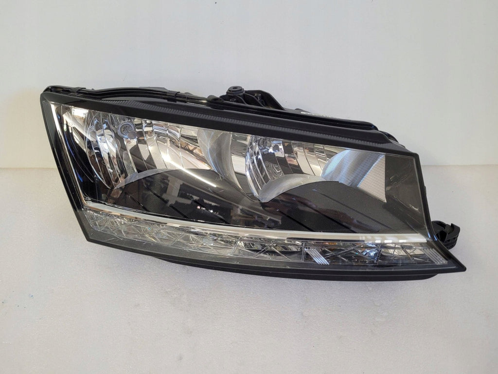 Frontscheinwerfer Skoda Fabia III 6V1941016D Rechts Scheinwerfer Headlight SCH1032900453dq
