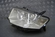 Laden Sie das Bild in den Galerie-Viewer, Frontscheinwerfer Mitsubishi L200 Ein Satz Scheinwerfer Headlight