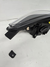 Laden Sie das Bild in den Galerie-Viewer, Frontscheinwerfer Ford Fiesta VII H1BB-13W030-CD LED Links Headlight SCH9623024421yu