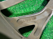 Load image into Gallery viewer, 1x Alufelge 18 Zoll 7.0&quot; 5x114.3 51ET 52910-D7320 Hyundai Tucson Rim Wheel