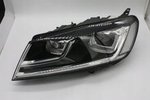 Load image into Gallery viewer, Frontscheinwerfer VW Touareg 7P1941033A Xenon Ein Stück (Rechts oder Links)