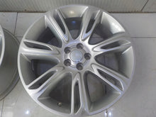 Laden Sie das Bild in den Galerie-Viewer, 1x Alufelge 20 Zoll 8.5" 5x120 45ET J8A2-1007-DA Land Rover Range Velar FEL5740717193ne