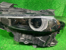 Laden Sie das Bild in den Galerie-Viewer, Frontscheinwerfer Mazda 3 BCJH-51040 Full LED Links Scheinwerfer Headlight