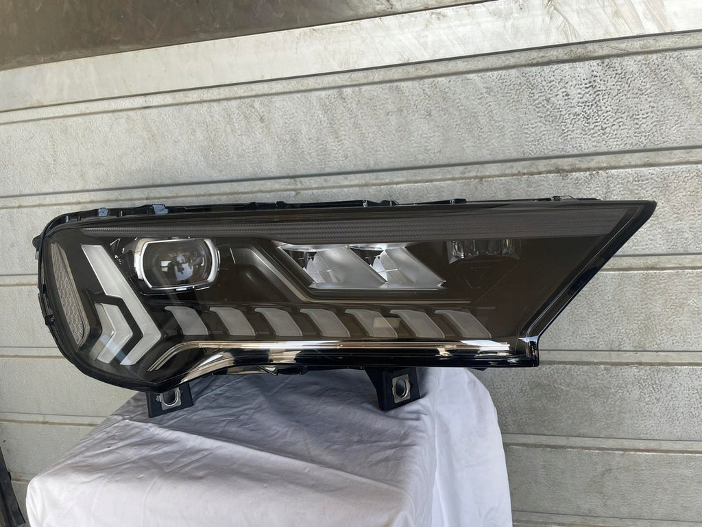 Frontscheinwerfer Audi Q7 4M0941039C LED Ein Stück (Rechts oder Links) Headlight