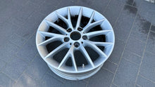 Laden Sie das Bild in den Galerie-Viewer, 1x Alufelge 17 Zoll 7.0" 5x120 6796205 BMW 1 F21 F20 Rim Wheel FEL8707275856yl
