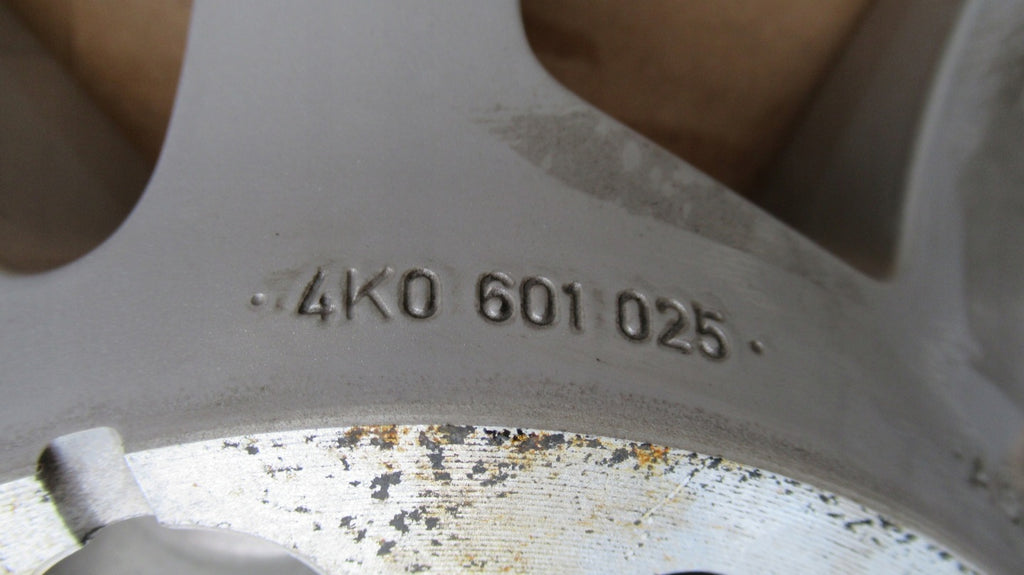 1x Alufelge 17 Zoll 7.5" 5x112 36ET Glanz Silber 4K0601025 Audi A6 Rim Wheel FEL2681894425ug