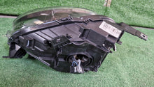 Laden Sie das Bild in den Galerie-Viewer, Frontscheinwerfer Mercedes-Benz Mini F56 90165457 Links Scheinwerfer Headlight