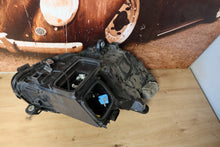 Laden Sie das Bild in den Galerie-Viewer, Frontscheinwerfer Mercedes-Benz W205 A2059063104 WW 5NB941006B LED Links SCH5145986998mc