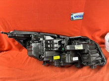 Laden Sie das Bild in den Galerie-Viewer, Frontscheinwerfer Kia Sorento C5921-21210 Xenon Links Scheinwerfer Headlight SCH5977203689ie