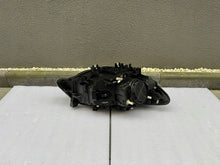 Laden Sie das Bild in den Galerie-Viewer, Frontscheinwerfer BMW 2 F22 F23 7304465-11 Xenon Links Scheinwerfer Headlight