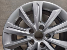 Load image into Gallery viewer, 1x Alufelge 16 Zoll 6.5" 5x112 33ET Glanz Silber 7N5601025F Seat Alhambra FEL4644640909hy