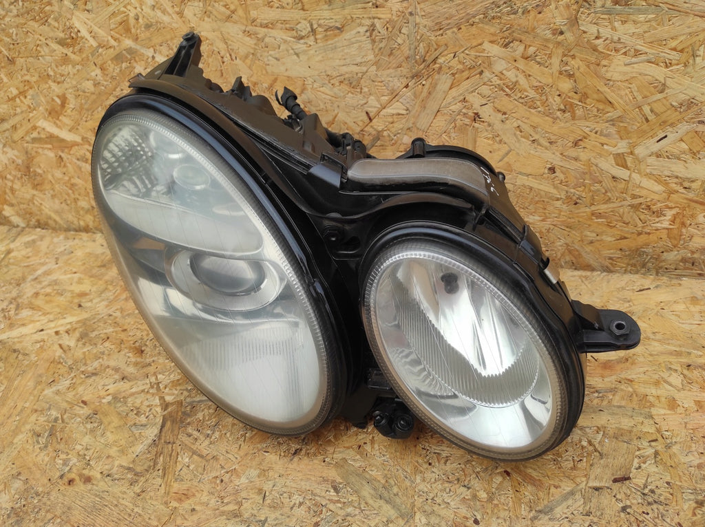 Frontscheinwerfer Mercedes-Benz W211 Xenon Rechts Scheinwerfer Headlight