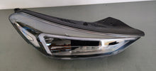 Laden Sie das Bild in den Galerie-Viewer, Frontscheinwerfer Hyundai Tucson 92102-D7700 LED Rechts Scheinwerfer Headlight SCH5940718750ds