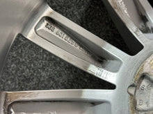 Load image into Gallery viewer, 1x Alufelge 19 Zoll 3G8601025C VW Arteon Rim Wheel FEL4078121636te