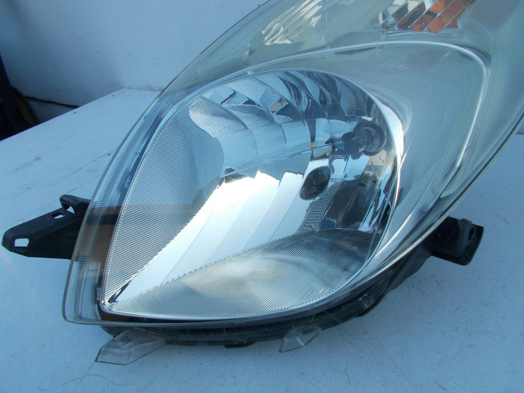 Frontscheinwerfer Toyota Yaris 81150-0D120 Links Scheinwerfer Headlight SCH8407748428qb