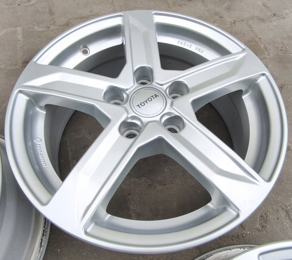 4x Alufelge 16 Zoll 6.5" 5x114.3 39ET Toyota Yaris Verso Cross Corolla Rim Wheel FEL3865524290pv