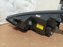 Laden Sie das Bild in den Galerie-Viewer, Frontscheinwerfer Hyundai Ix35 92102-2SXXX Xenon Rechts Scheinwerfer Headlight