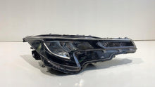 Load image into Gallery viewer, Frontscheinwerfer Toyota Corolla 81110-02S60 Rechts Scheinwerfer Headlight SCH3297063255ra