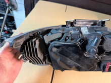 Load image into Gallery viewer, Frontscheinwerfer BMW 3 E91 E90 72402479 Xenon Links Scheinwerfer Headlight SCH2599860342eq