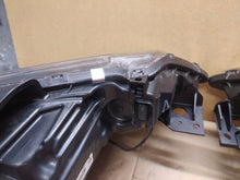 Laden Sie das Bild in den Galerie-Viewer, Frontscheinwerfer Mitsubishi Outlander ECM921-21A20 Rechts oder Links