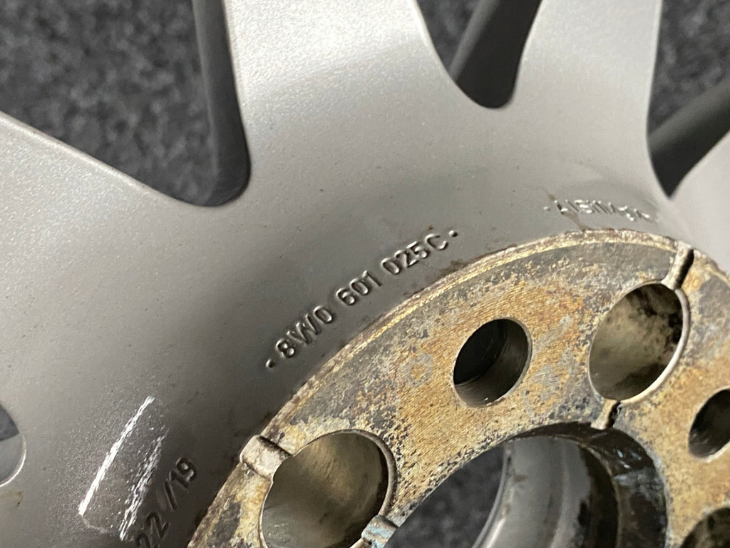 1x Alufelge 17 Zoll 7.5" 5x112 38ET Glanz 8W0601025C Audi A4 B9 Rim Wheel FEL3091223092xy