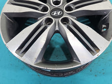 Laden Sie das Bild in den Galerie-Viewer, 1x Alufelge 18 Zoll 6.5" 5x114.3 51ET Hyundai Ix35 Rim Wheel FEL5608855161nh