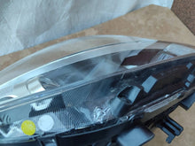 Laden Sie das Bild in den Galerie-Viewer, Frontscheinwerfer Hyundai I30 III 92102-G4XXX LED Rechts Scheinwerfer Headlight