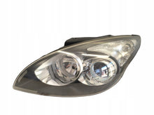 Laden Sie das Bild in den Galerie-Viewer, Frontscheinwerfer Hyundai I30 92101-2R000 Ein Stück (Rechts oder Links)