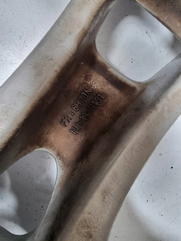 1x Alufelge 19 Zoll 11.0" 5x130 51ET Glanz Silber 99736216200 Porsche 911 997