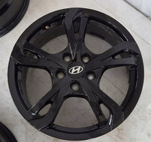 Load image into Gallery viewer, 4x Alufelge 17 Zoll 7.0" 5x114.3 47ET KBA51674 Hyundai Kona Rim Wheel FEL7185522049cr