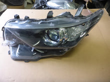 Laden Sie das Bild in den Galerie-Viewer, Frontscheinwerfer Toyota Auris 81150-02K30 Links Scheinwerfer Headlight SCH4973897488qa