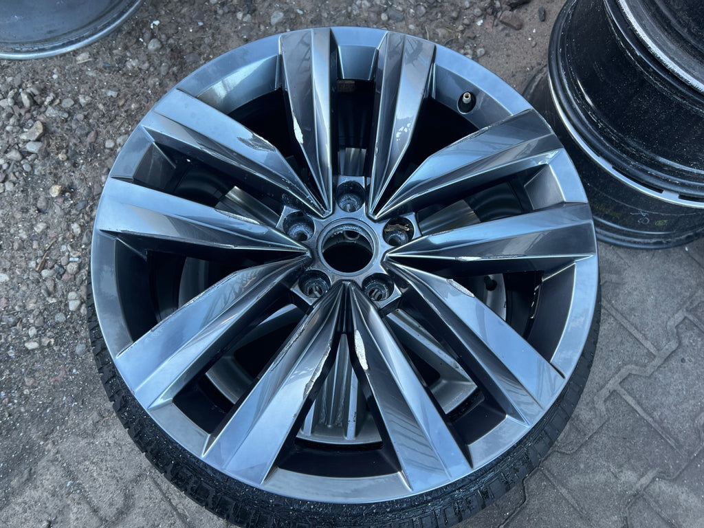 1x Alufelge 18 Zoll 8.0" 5x112 Glanz 3G8601025R VW I Rim Wheel FEL3858058005jf