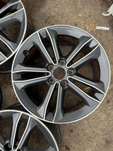 Laden Sie das Bild in den Galerie-Viewer, 4x Alufelge 17 Zoll 5x120 6856087 BMW 1 F40 Rim Wheel FEL8311073775bx