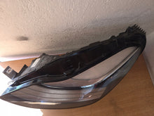 Load image into Gallery viewer, Frontscheinwerfer Tesla Model 1077375-50-B LED Links Scheinwerfer Headlight