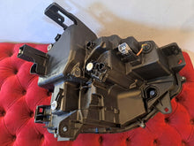 Laden Sie das Bild in den Galerie-Viewer, Frontscheinwerfer Mitsubishi Eclipse Cross I Links Scheinwerfer Headlight SCH6402886819kz