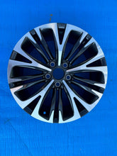 Load image into Gallery viewer, 1x Alufelge 18 Zoll 7.0" 5x114.3 50ET CMS1118-9 Toyota Rim Wheel FEL8680307115ev