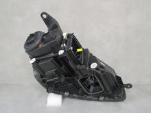 Laden Sie das Bild in den Galerie-Viewer, Frontscheinwerfer Mercedes-Benz Gle A1679064708 LED Rechts oder Links