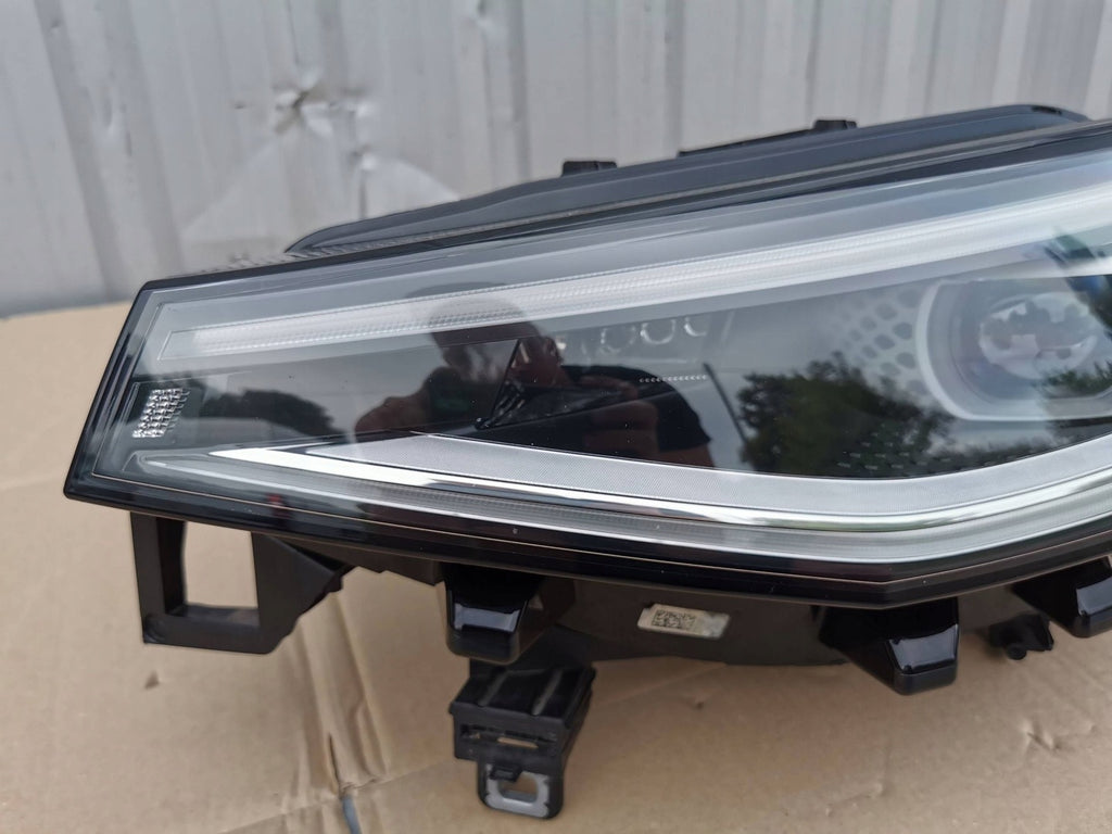 Frontscheinwerfer VW Id.4 11B941035M Full LED Ein Stück (Rechts oder Links) SCH4144931057kw