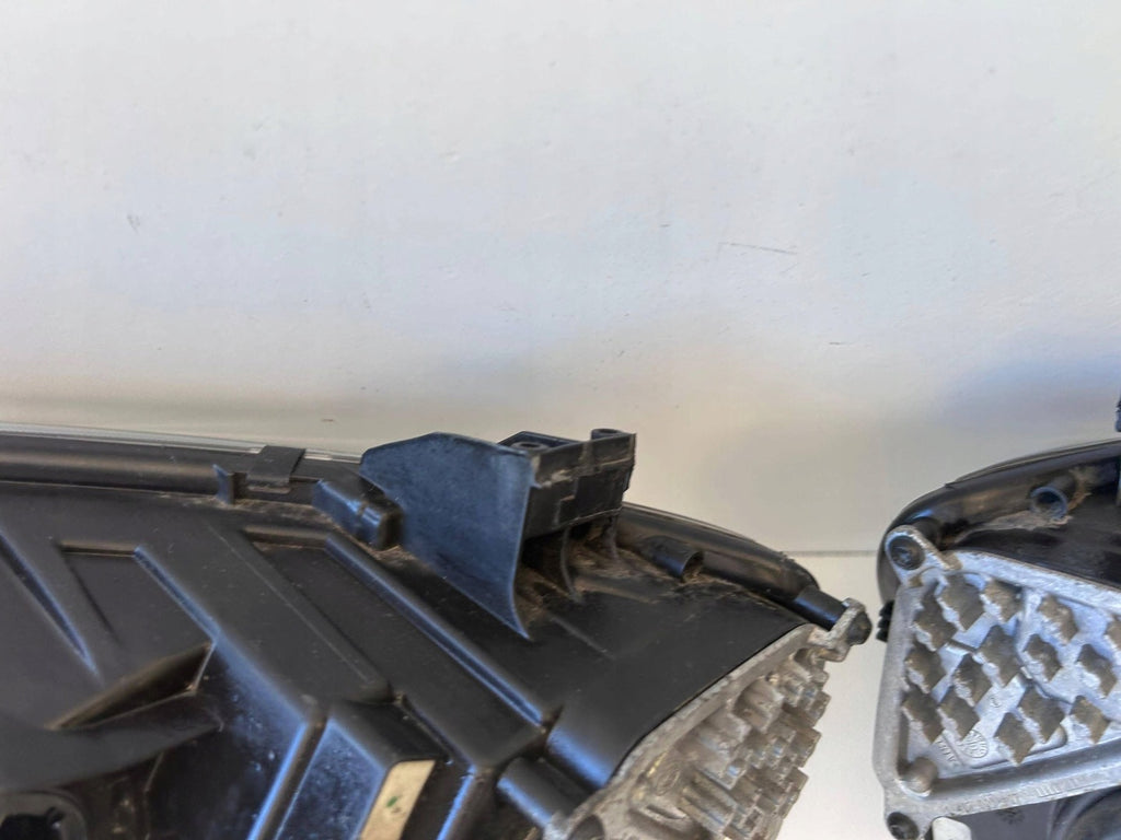 Frontscheinwerfer Dacia Duster 260101133R 260609367R Rechts oder Links