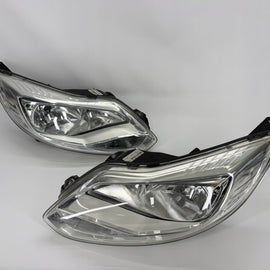 Frontscheinwerfer Ford Focus BM51-13W030-AF BM51-13W029-AF Ein Satz Headlight SCH7233028270bm