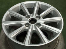 Laden Sie das Bild in den Galerie-Viewer, 1x Alufelge 16 Zoll 6.5&quot; 4x108 40ET Glanz Silber FV1C-1007-AA Ford Fiesta